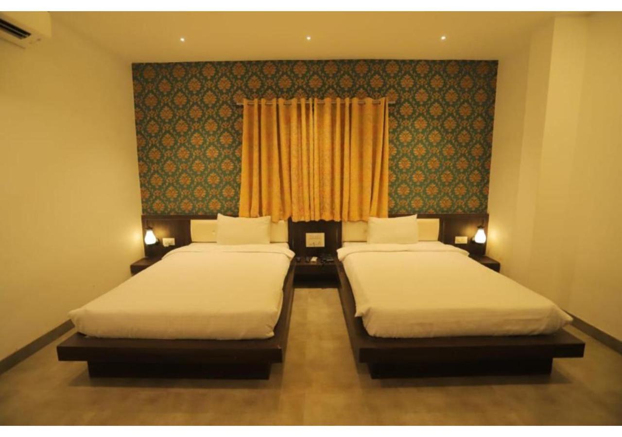 Hotel Raha Udaipur Luaran gambar