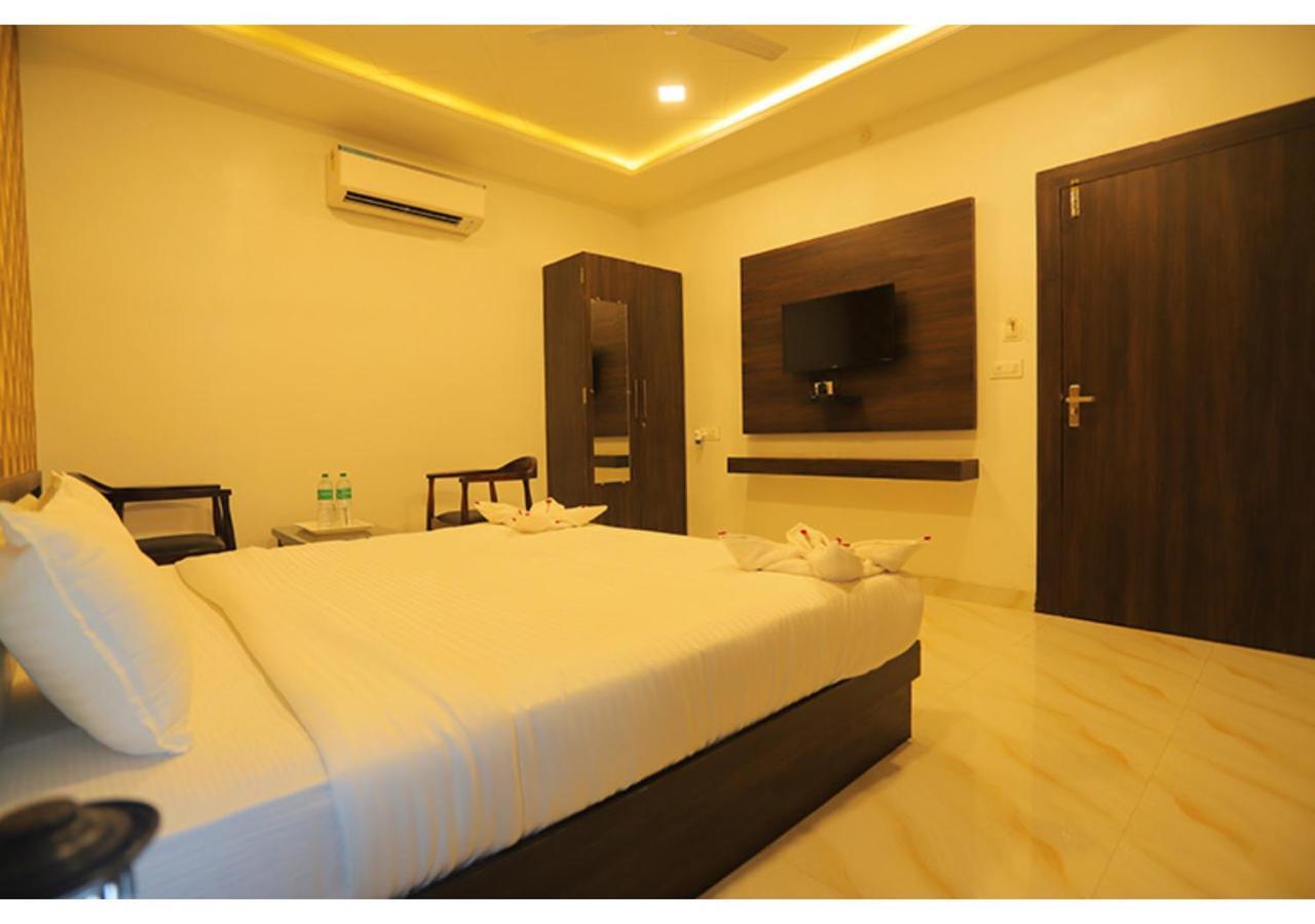 Hotel Raha Udaipur Luaran gambar