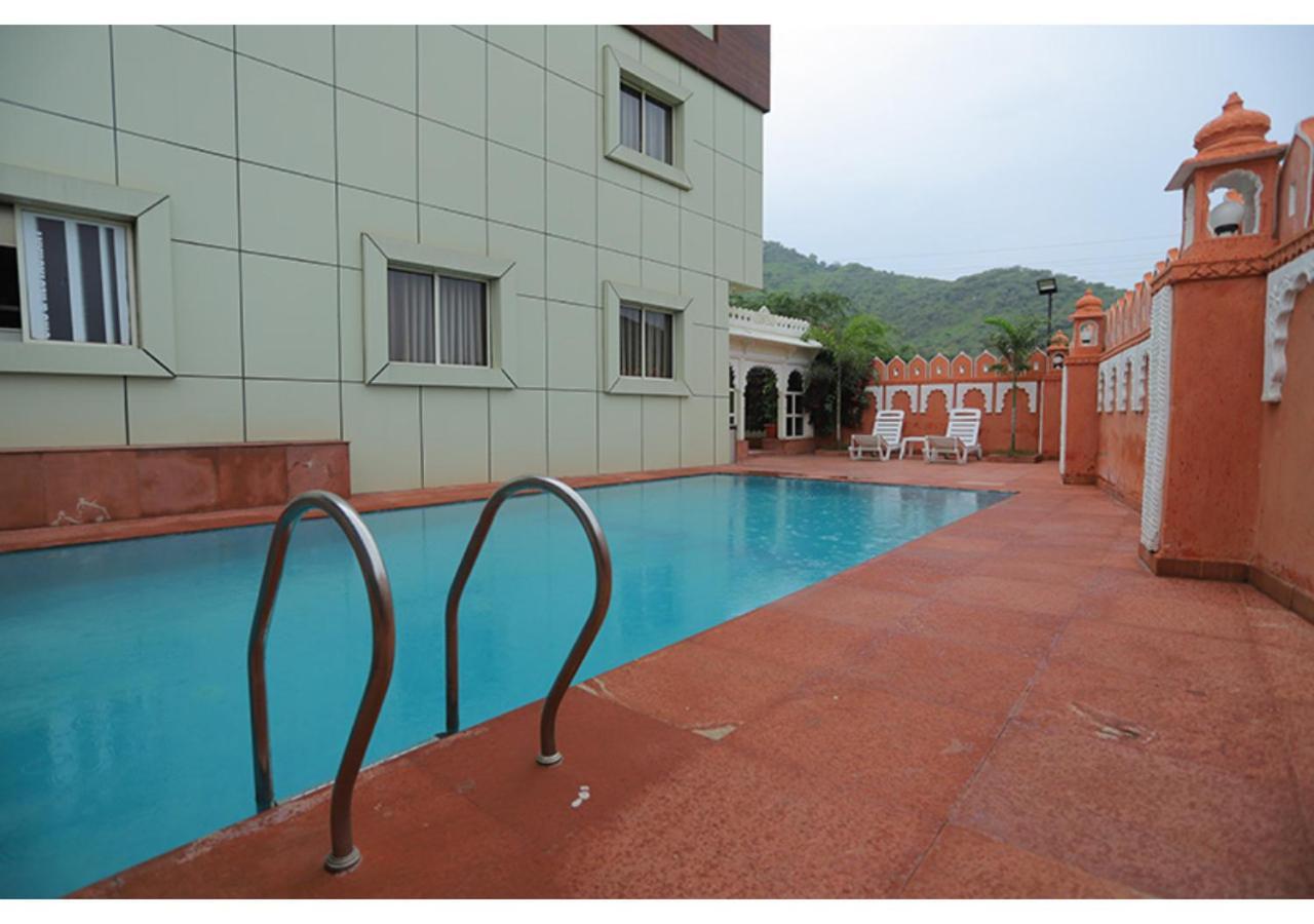 Hotel Raha Udaipur Luaran gambar